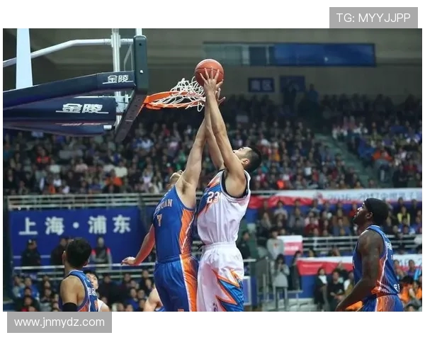 南京篮球队强势领跑冠军赛积分榜积累64分展现夺冠实力