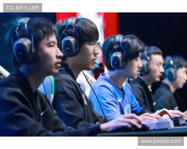 和平精英热点分析：深入解读LNG战队的战术转换与未来发展方向