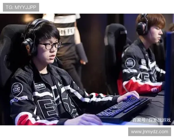 和平精英评论：EDG在阵地战中的表现分析与战术反思