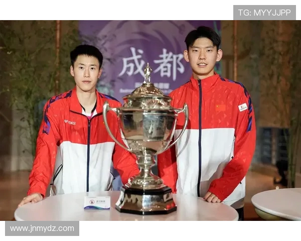 成都羽毛球队战术创新引领羽毛球排名新高峰