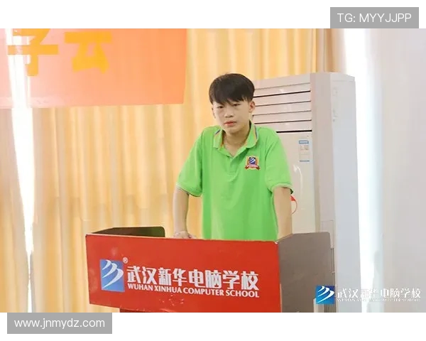 杨静深度解析足球战术与技巧分享独特心得与经验之谈