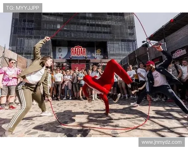 武汉极限运动嘉年华精彩回顾街舞队实力展现引发热烈反响