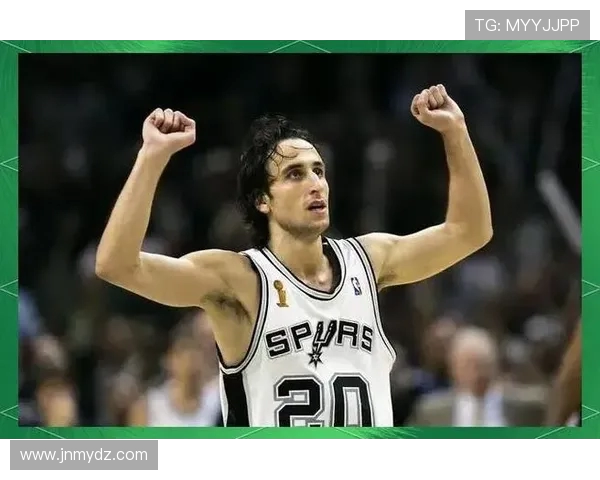 吉诺比利领衔对决雷霆队精彩瞬间回顾与赛场传奇故事分享