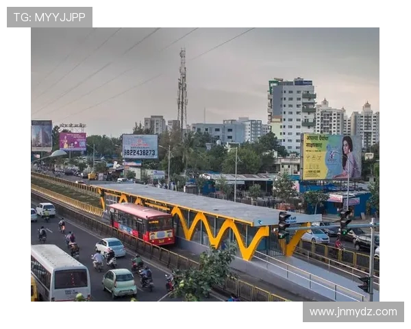 孟买城与浦那城的文化碰撞与发展对比探讨