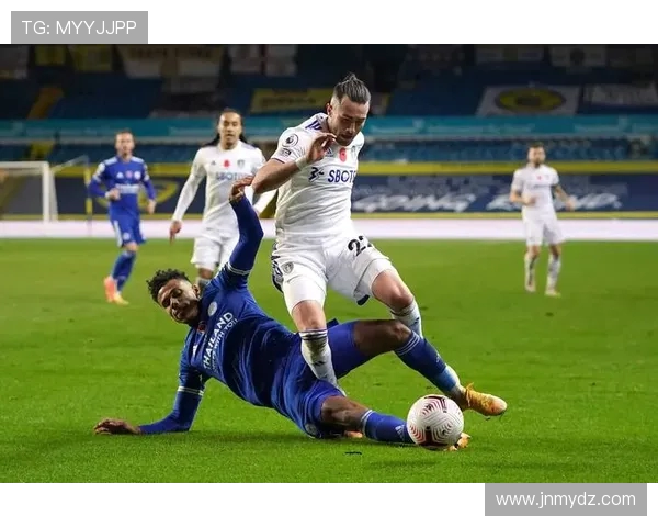 布伦特福德主场迎战利滋联双方争夺英超宝贵积分 布伦特福德主场迎战利滋联双方争夺英超宝贵积分