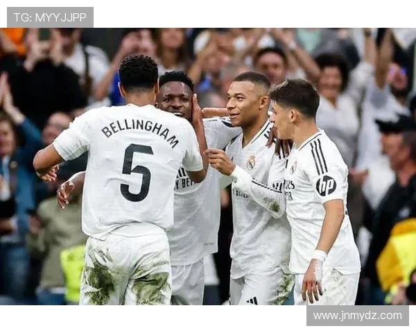 皇马与利物浦上场球员全解析及比赛精彩瞬间回顾 皇马与利物浦上场球员全解析及比赛精彩瞬间回顾