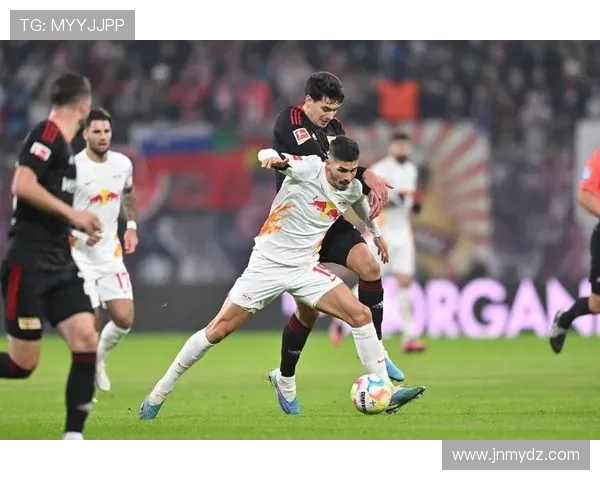 红牛莱比锡迎战门兴挑战赛季巅峰对决全力争胜展现实力 红牛莱比锡迎战门兴挑战赛季巅峰对决全力争胜展现实力