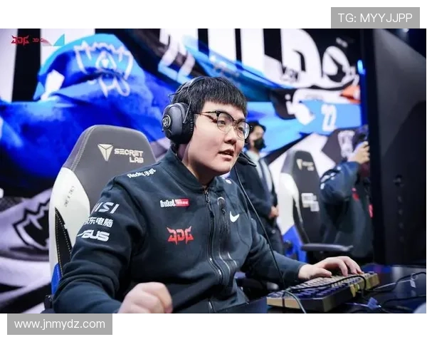 青年赛精彩回顾：JDG展现出色实力与团队默契的完美结合