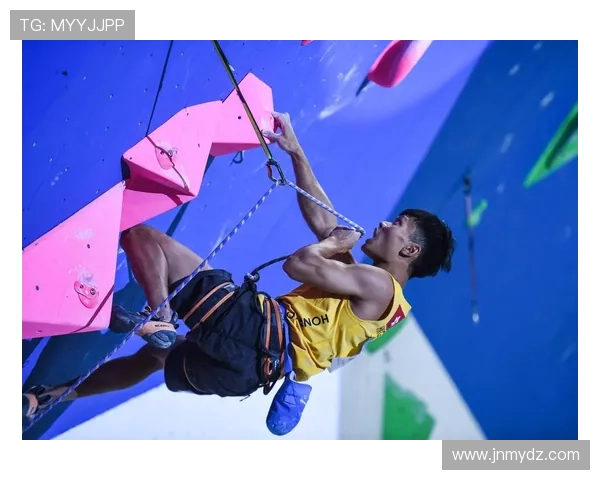 南京街舞队在世界攀岩锦标赛中以85分稳居积分榜首位