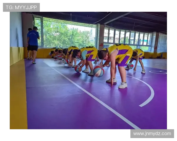 周敏独家分享篮球心得与技巧助你提升球技的全方位指南